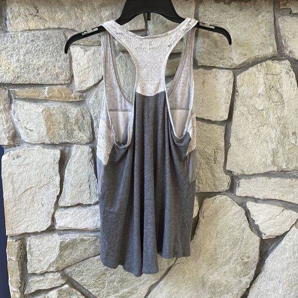 Express Mixed Media Tank size Medium - Picture 3 of 5